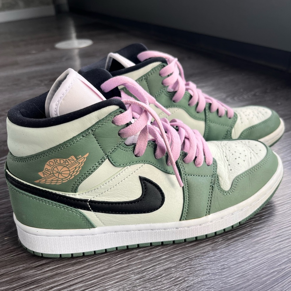Air Jordan 1 Mid SE "Dutch Green" sneakers US 8.5